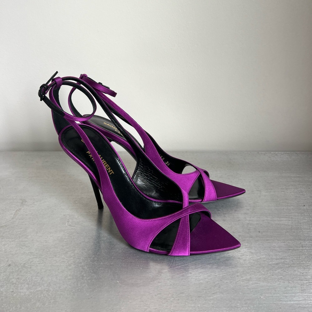 Saint Laurent Purple Satin Ankle Strap
Pointed Toe Heels EU 36 US 6